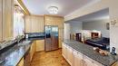 7099 Rosseau Place, Niagara Falls, ON  - Indoor Photo Showing Kitchen With Double Sink 