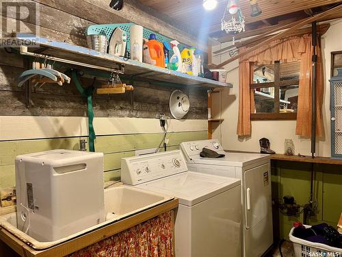 610 1St Street S, Leask, SK - Indoor Photo Showing Laundry Room