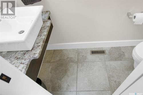 5417 Blake Crescent, Regina, SK - Indoor Photo Showing Bathroom