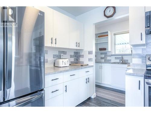 3506 42A Avenue, Vernon, BC - Indoor Photo Showing Kitchen
