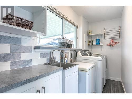 3506 42A Avenue, Vernon, BC - Indoor Photo Showing Laundry Room