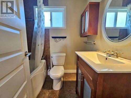 1786 Hemlock Avenue, Quesnel, BC - Indoor Photo Showing Bathroom
