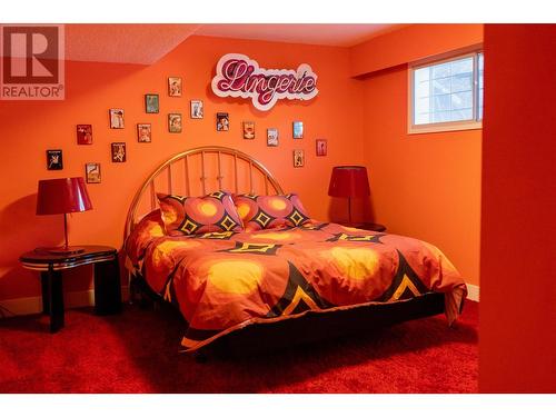 1738 Smithson Drive, Kelowna, BC - Indoor Photo Showing Bedroom