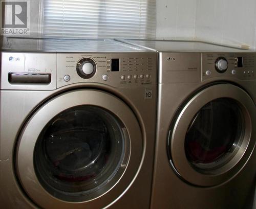 2932 Buckley Road Unit# #9, Sorrento, BC - Indoor Photo Showing Laundry Room