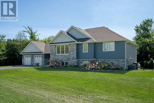 1647 Lakeside Dr, Prince Edward County, ON - Outdoor