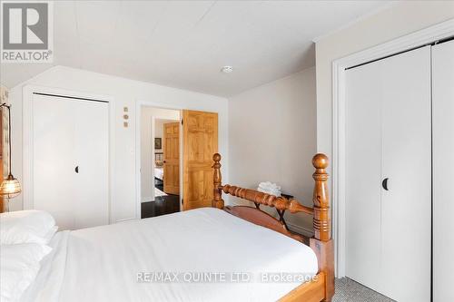 32 Queen Street, Prince Edward County, ON - Indoor Photo Showing Bedroom