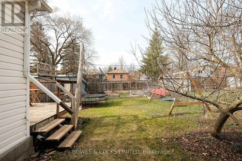 242 Munroe Ave, Peterborough, ON - Outdoor