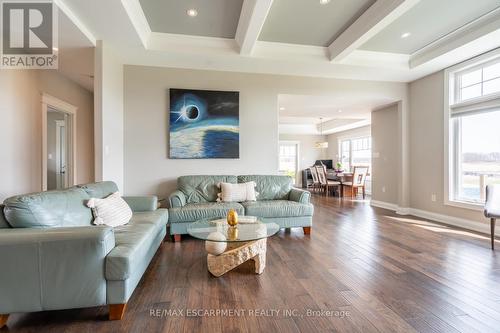 54 Stoney Creek Road, Haldimand, ON - Indoor Photo Showing Living Room