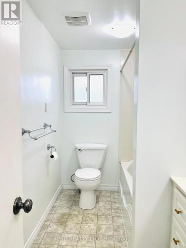 1262 Hopewell Avenue, Peterborough, ON - Indoor Photo Showing Bathroom