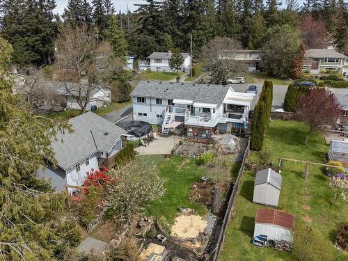 5631 Arnhem Terr, Nanaimo, BC - Outdoor With Facade