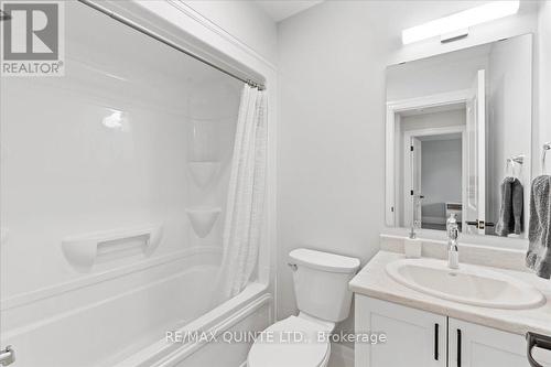 94 Campbell Crescent, Prince Edward County, ON - Indoor Photo Showing Bathroom