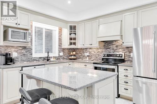 25 Rosewood Dr, Quinte West, ON - Indoor Photo Showing Kitchen With Upgraded Kitchen