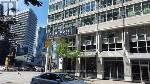 515 - 36 Blue Jays Way, Toronto, ON - Outdoor With Facade