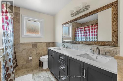 854 Stargazer Drive, Mississauga, ON - Indoor Photo Showing Bathroom