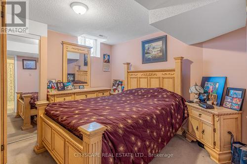 854 Stargazer Drive, Mississauga, ON - Indoor Photo Showing Bedroom