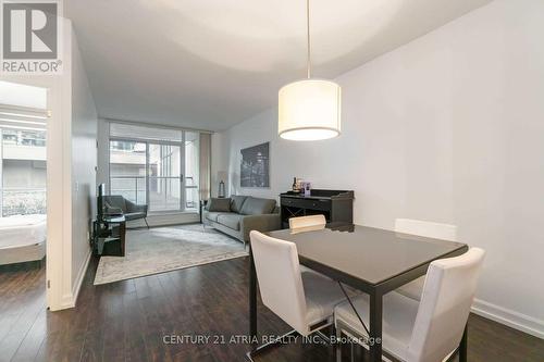 #319 -16 Yonge St, Toronto, ON - Indoor Photo Showing Dining Room