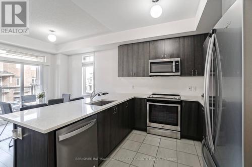 #24 -2466 Mayapple Crossing Dr, Pickering, ON - Indoor Photo Showing Kitchen With Upgraded Kitchen
