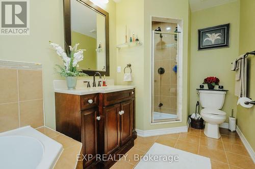 3358 C Kingston Rd, Toronto, ON - Indoor Photo Showing Bathroom