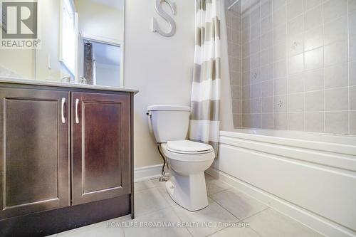 60 Marbrook Street, Richmond Hill, ON - Indoor Photo Showing Bathroom