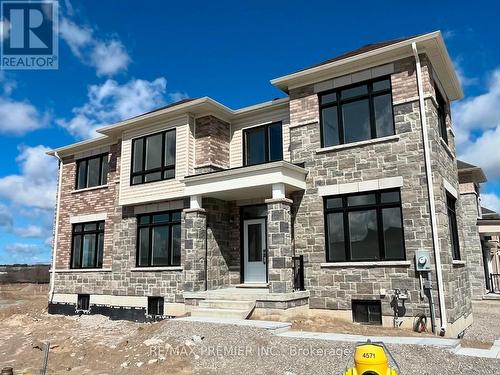 2 Kingsbury Trail, Barrie, ON - Outdoor With Facade