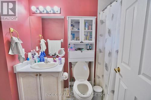18 Girdwood Dr, Barrie, ON - Indoor Photo Showing Bathroom