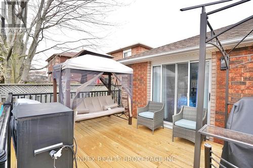 18 Girdwood Dr, Barrie, ON - Outdoor With Exterior