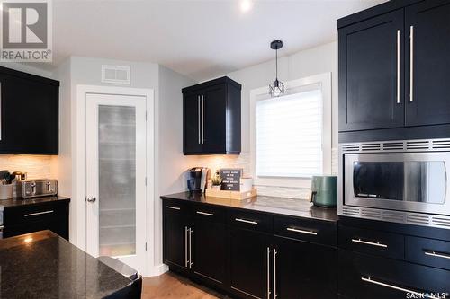 5104 Aerial Crescent, Regina, SK - Indoor Photo Showing Kitchen With Upgraded Kitchen
