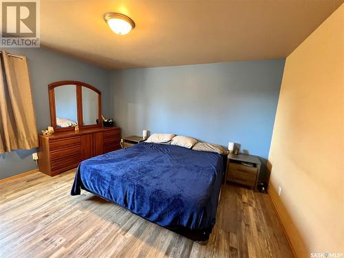 516 Brownlee Street, Morse, SK - Indoor Photo Showing Bedroom