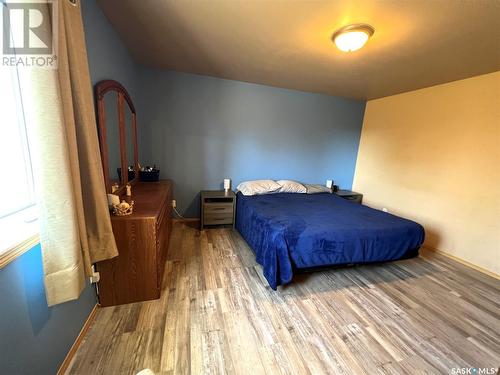 516 Brownlee Street, Morse, SK - Indoor Photo Showing Bedroom