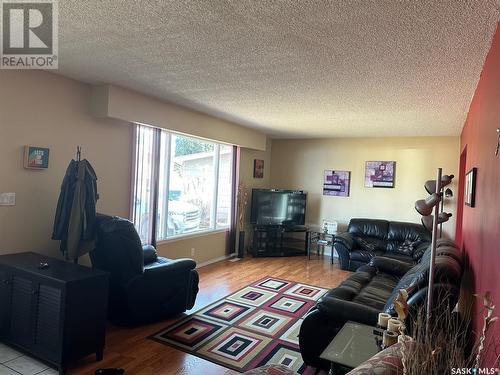 5 Pasqua Place, Fort Qu'Appelle, SK - Indoor Photo Showing Living Room