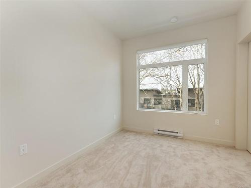 402-629 Speed Ave, Victoria, BC - Indoor Photo Showing Other Room