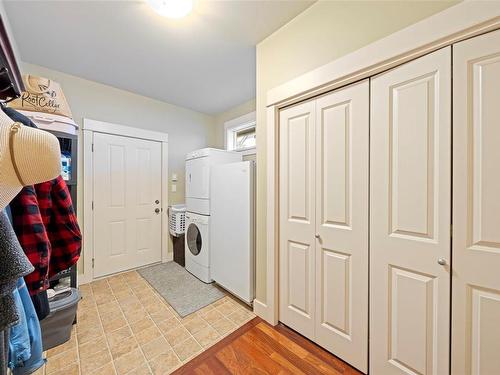 2241 Stone Creek Pl, Sooke, BC - Indoor Photo Showing Laundry Room