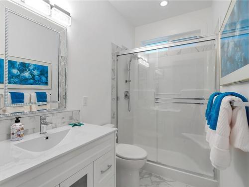 9814 Napier Pl, Chemainus, BC - Indoor Photo Showing Bathroom