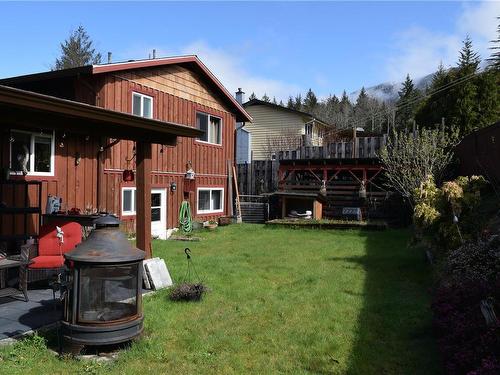 621 Dogwood Dr, Gold River, BC - Outdoor With Deck Patio Veranda