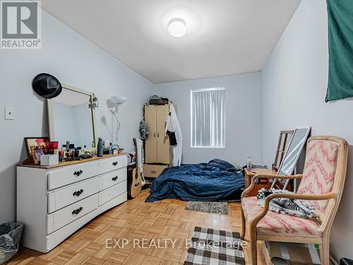 654 Crawford Street, Toronto, ON - Indoor Photo Showing Bedroom
