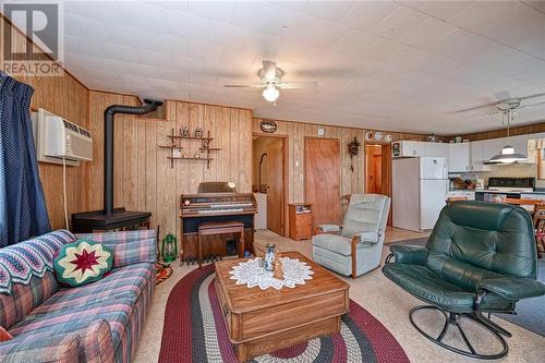 86 Leeder Cottage Road, Toledo, ON - Indoor Photo Showing Other Room
