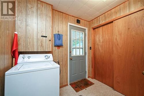 86 Leeder Cottage Road, Toledo, ON - Indoor Photo Showing Laundry Room
