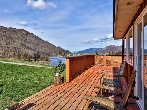 3311 Yellowhead Highway S, Barriere, BC - Outdoor