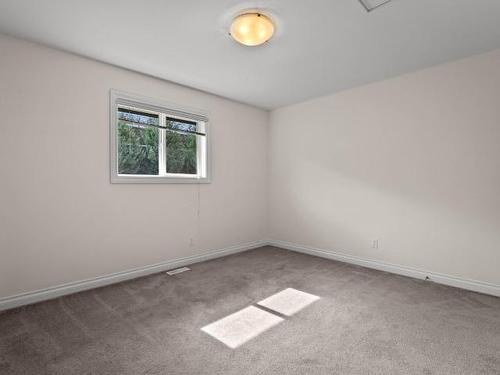 925 Stagecoach Drive, Kamloops, BC - Indoor Photo Showing Other Room