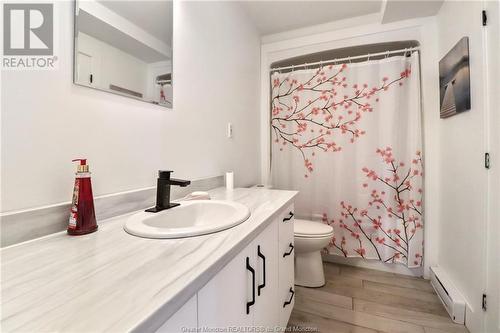 83 Maple, Moncton, NB - Indoor Photo Showing Bathroom