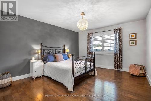 89 Melrose Avenue, Barrie, ON - Indoor Photo Showing Bedroom