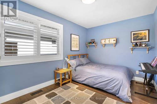 89 Melrose Avenue, Barrie, ON - Indoor Photo Showing Bedroom