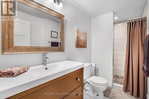 89 Melrose Avenue, Barrie, ON - Indoor Photo Showing Bathroom