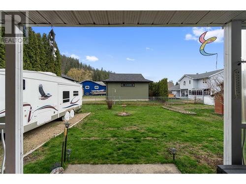 821 Cottonwood Avenue, Sicamous, BC - Outdoor With Exterior