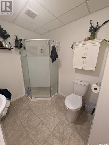99 Elmview Road, Regina, SK - Indoor Photo Showing Bathroom