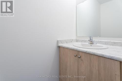 2159 Royal Gala Circle, Mississauga, ON - Indoor Photo Showing Bathroom