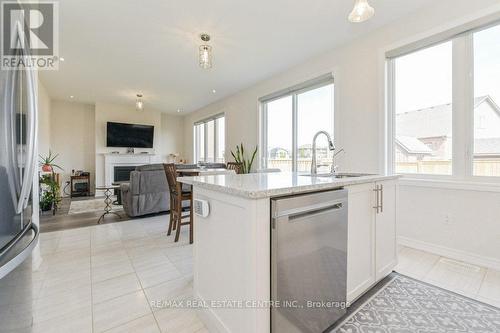 128 Farley Road, Centre Wellington, ON - Indoor Photo Showing Kitchen With Upgraded Kitchen