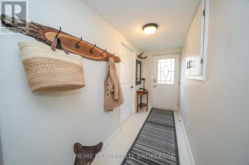 10217 Parkside Crescent, Lambton Shores, ON - Indoor Photo Showing Other Room