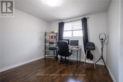 88 Gram Ave, Welland, ON - Indoor Photo Showing Office