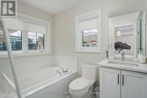 37 Ingleside St, Vaughan, ON - Indoor Photo Showing Bathroom